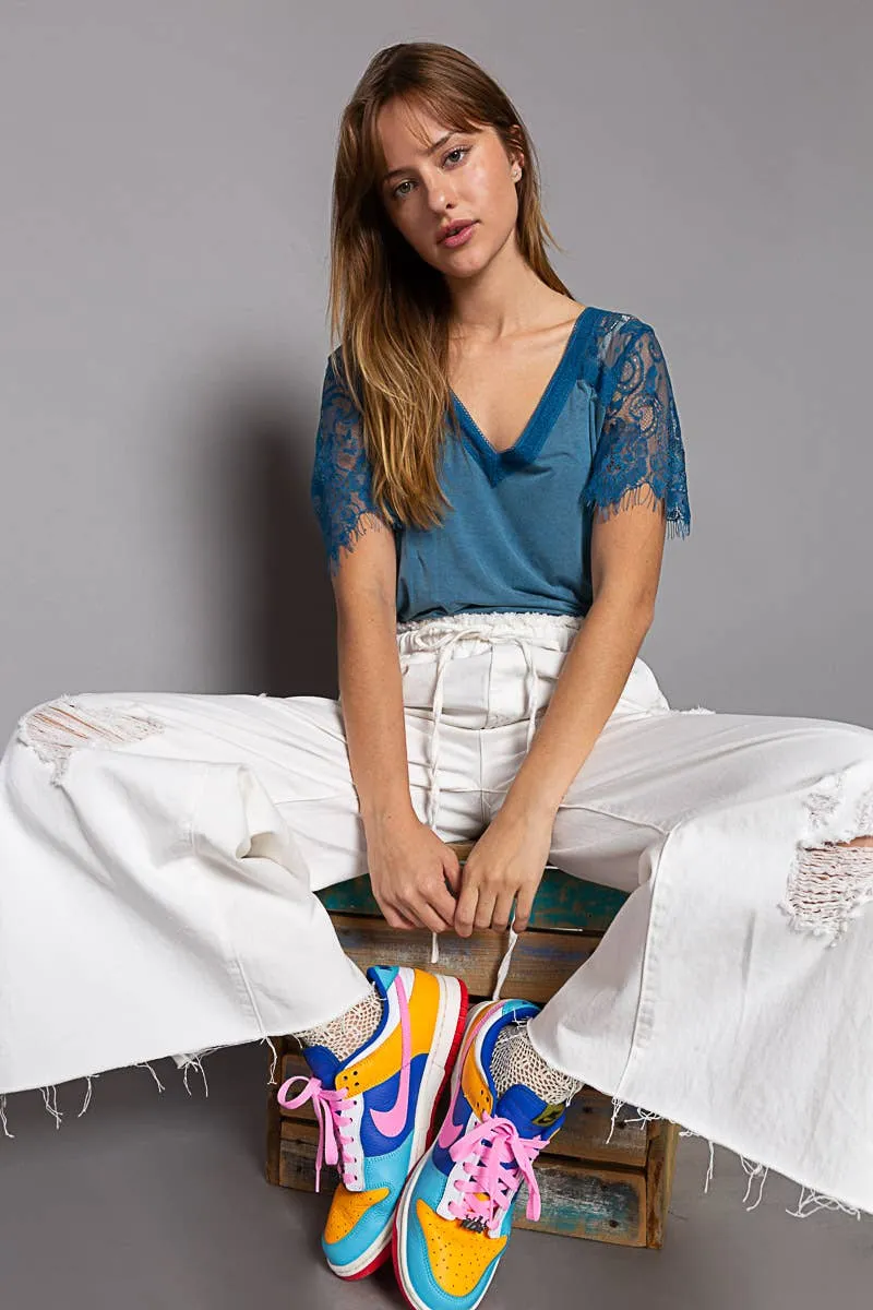 POL 1/2 lace sleeve v-neck tee