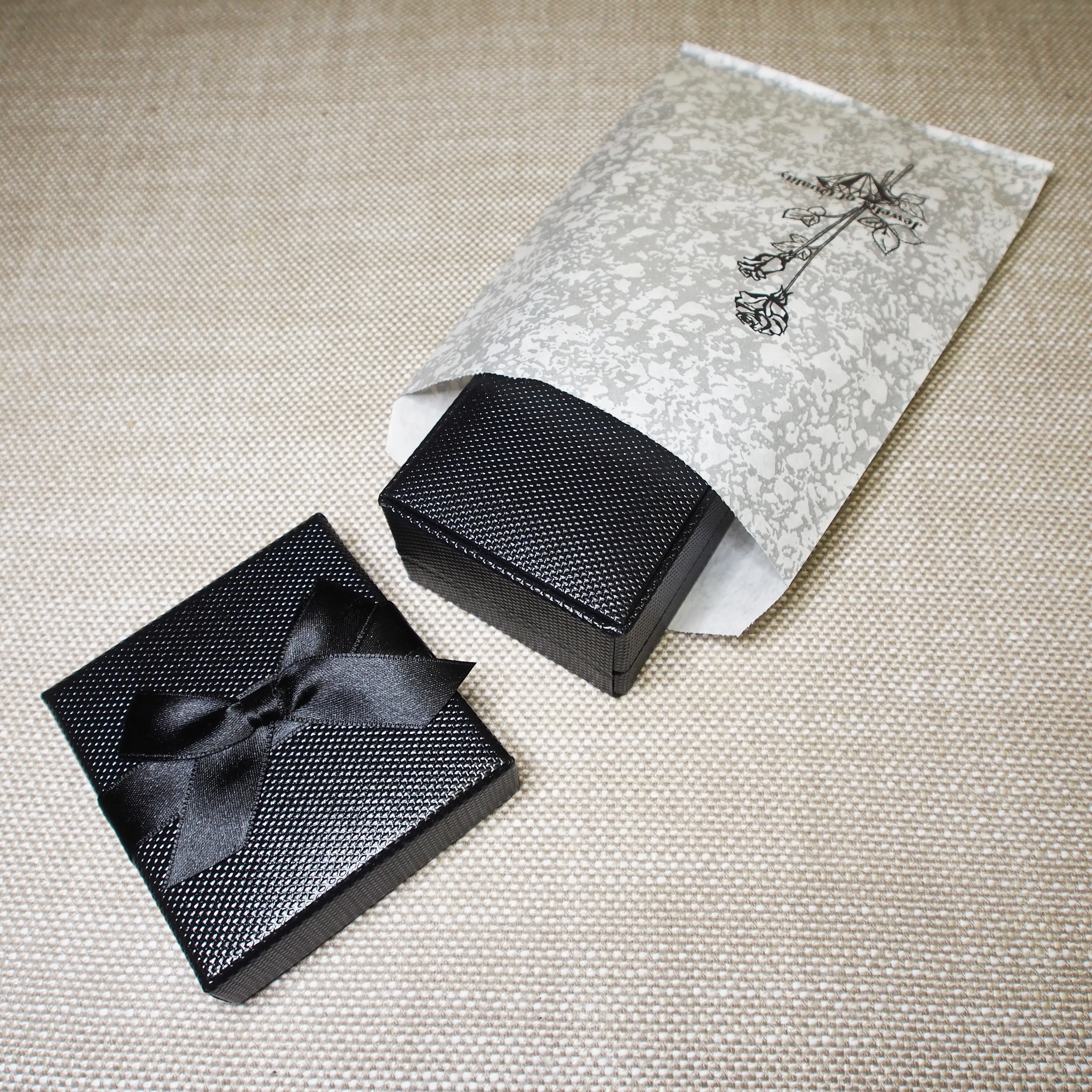 Silver Tone Flat Paper Bags - 100Bags/Pack- Multiple Sizes Available